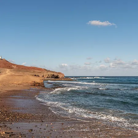Home2book Coastal Retreat With Sea Views, Apartmán *