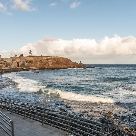 Apartment Home2book Coastal Retreat With Sea Views, *