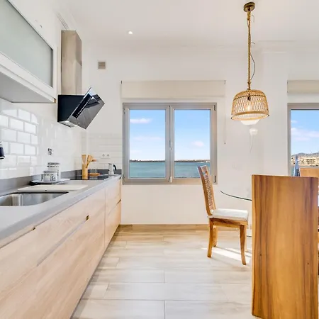 Apartmán Home2book Coastal Retreat With Sea Views,