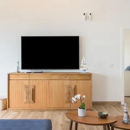 Apartment Home2book Coastal Retreat With Sea Views, Arinaga
