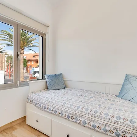 Apartment Home2book Coastal Retreat With Sea Views, *